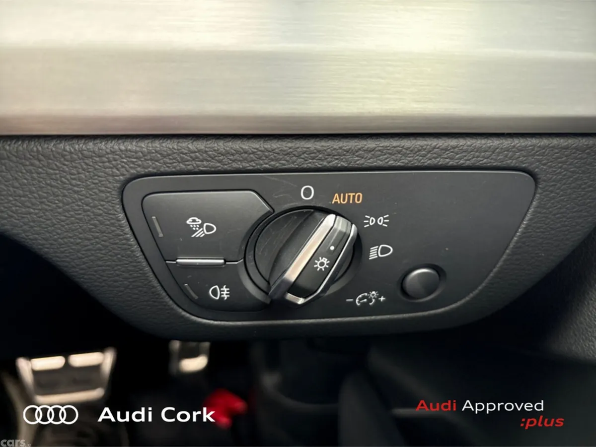 Audi Q5 Hatchback, Diesel, 2025, Silver