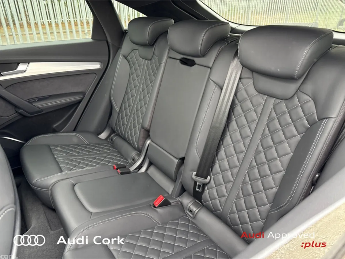 Audi Q5 Hatchback, Diesel, 2025, Silver