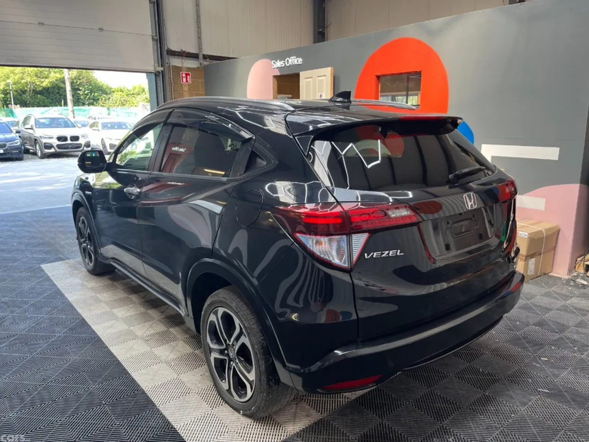 Honda Vezel SUV, Petrol Hybrid, 2018, Black