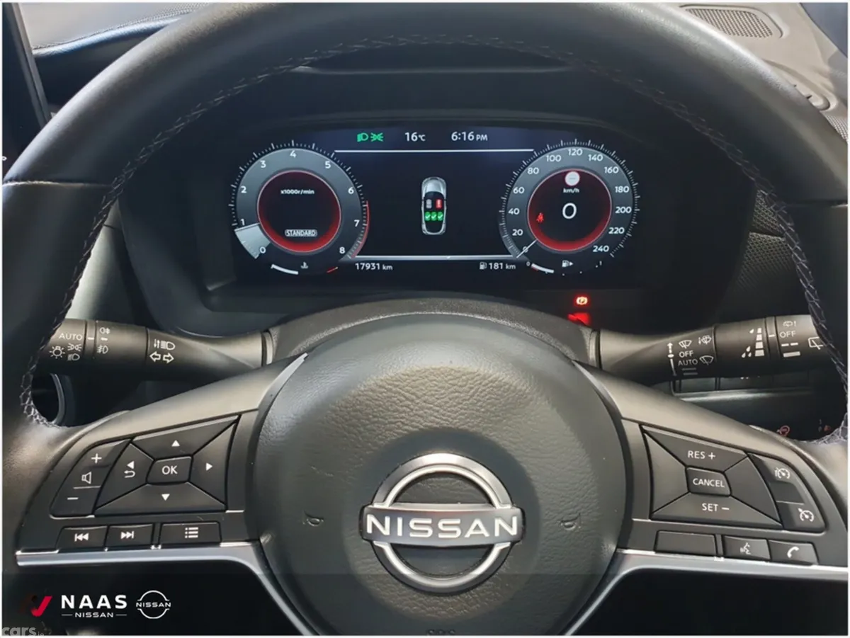Nissan Juke MPV, Petrol, 2025, Blue