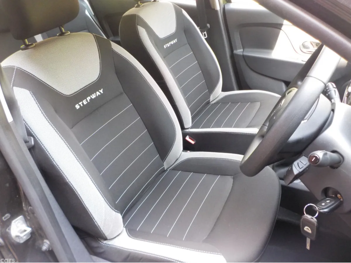 Dacia Sandero Stepway Hatchback, Petrol, 2019, Black