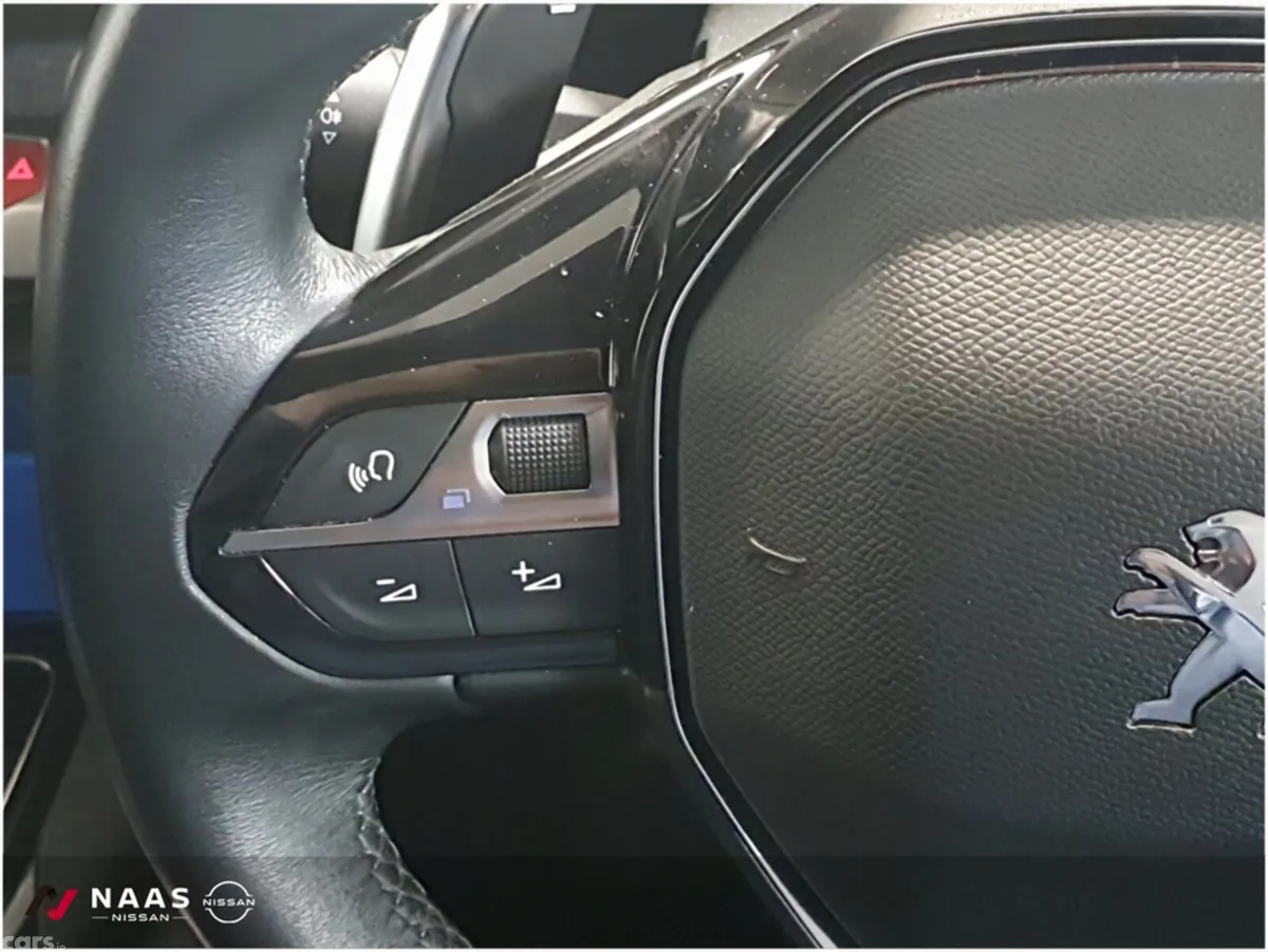 Peugeot 3008 MPV, Petrol Plug-in Hybrid, 2024, Black