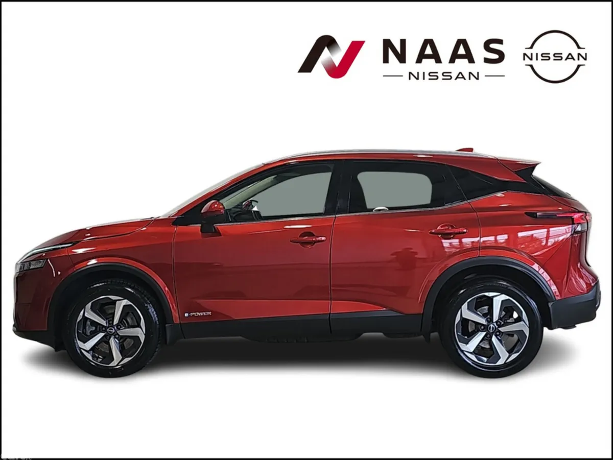 Nissan Qashqai MPV, Petrol, 2024, Red