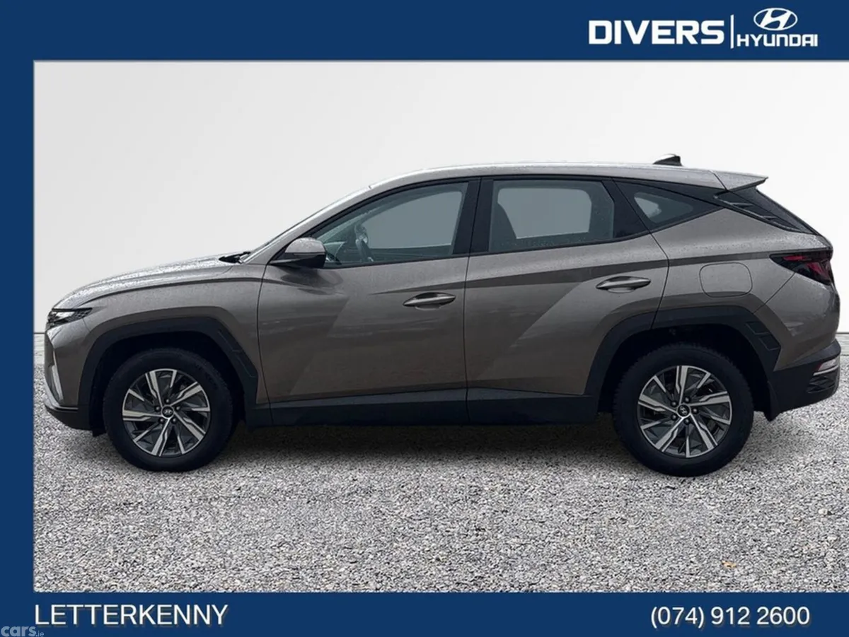 Hyundai Tucson MPV, Diesel, 2022, Brown
