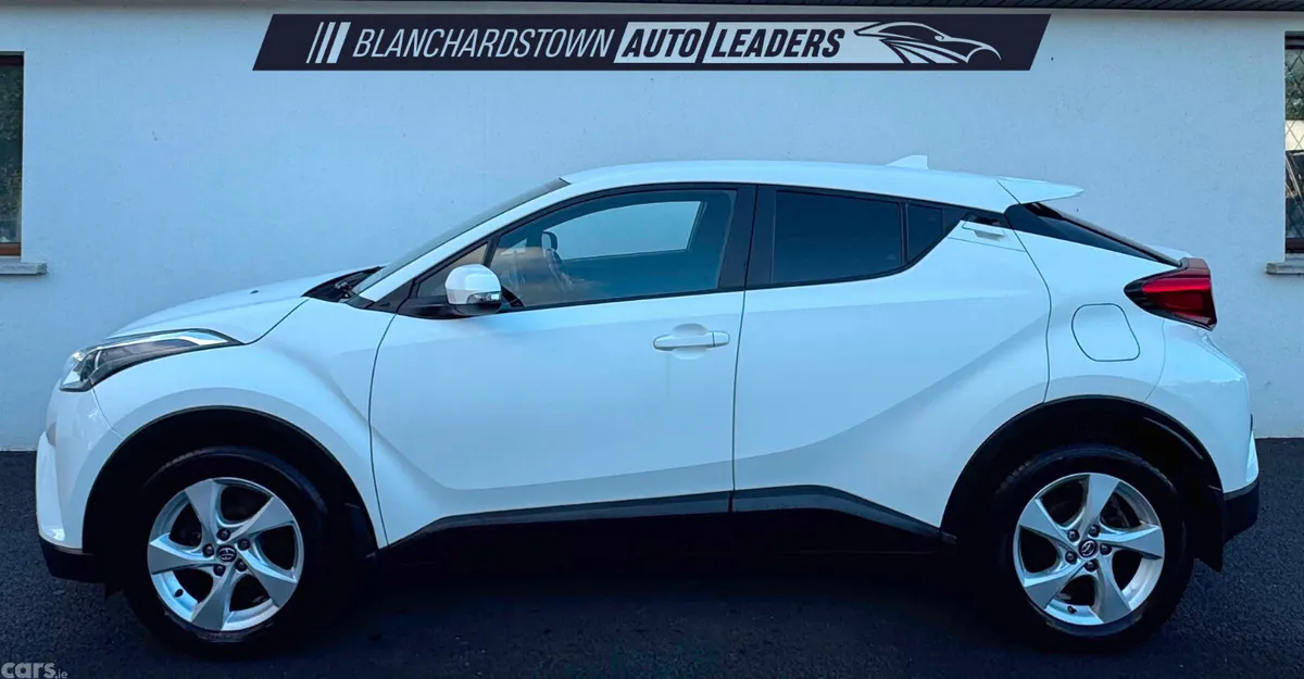 Toyota C-HR SUV, Petrol, 2017, White