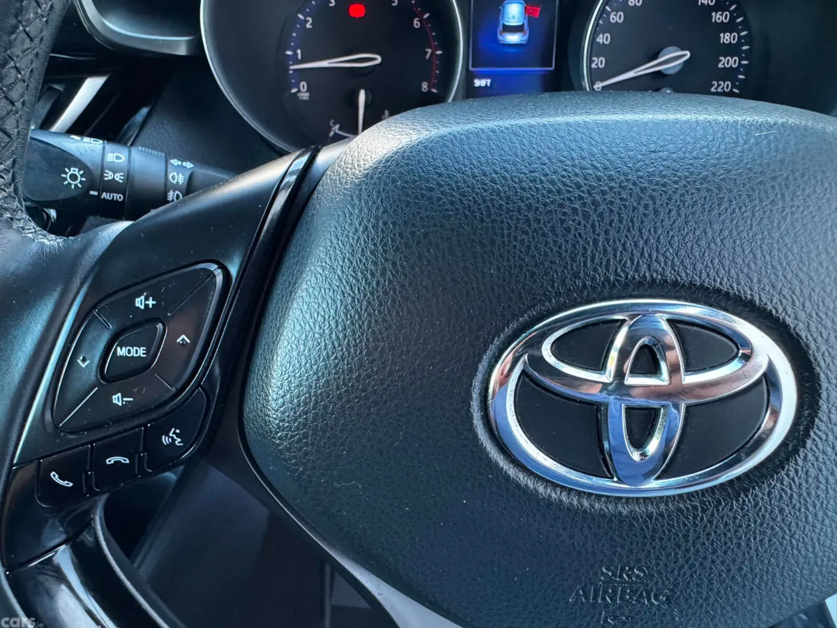 Toyota C-HR SUV, Petrol, 2017, White