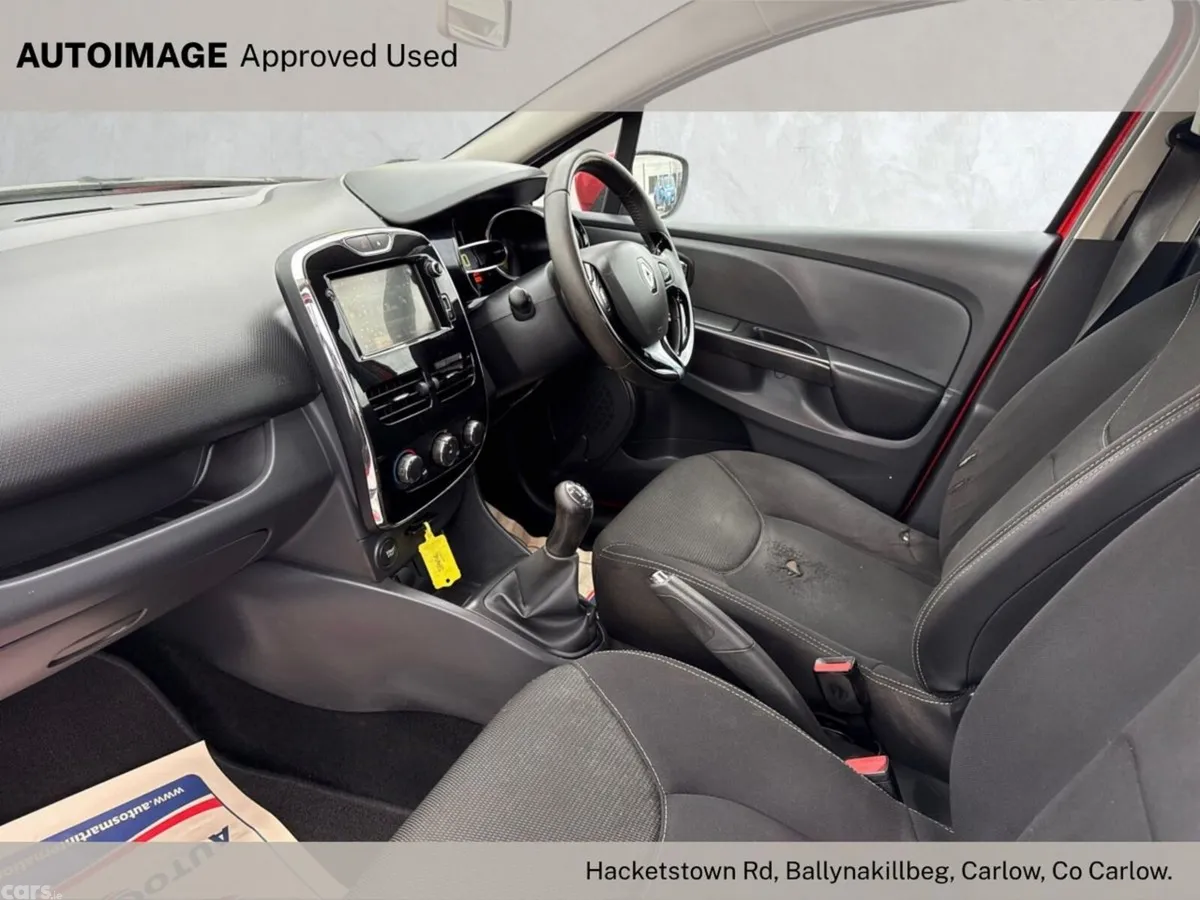 Renault Clio Hatchback, Petrol, 2014, Red