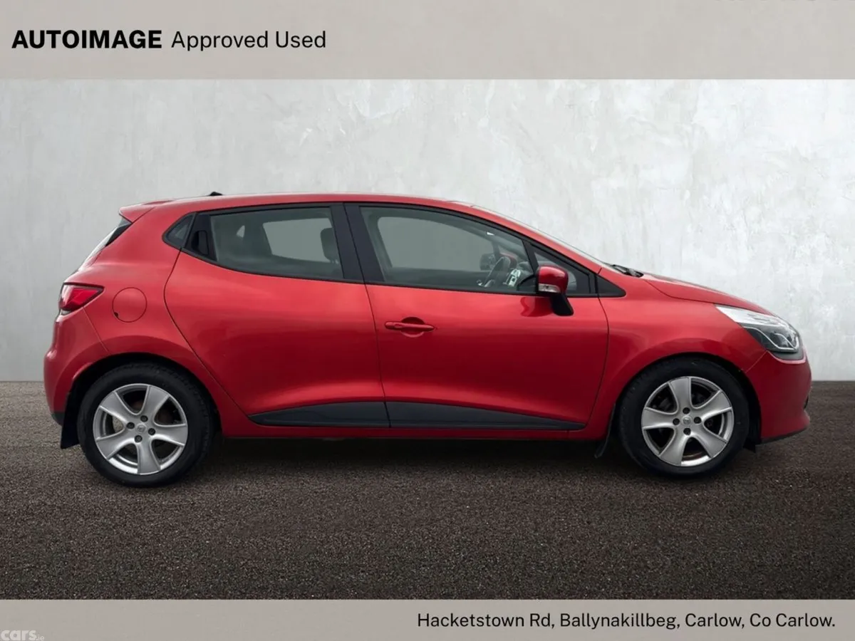 Renault Clio Hatchback, Petrol, 2014, Red