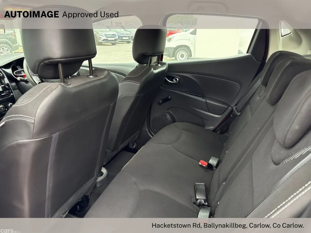 Renault Clio Hatchback, Petrol, 2014, Red