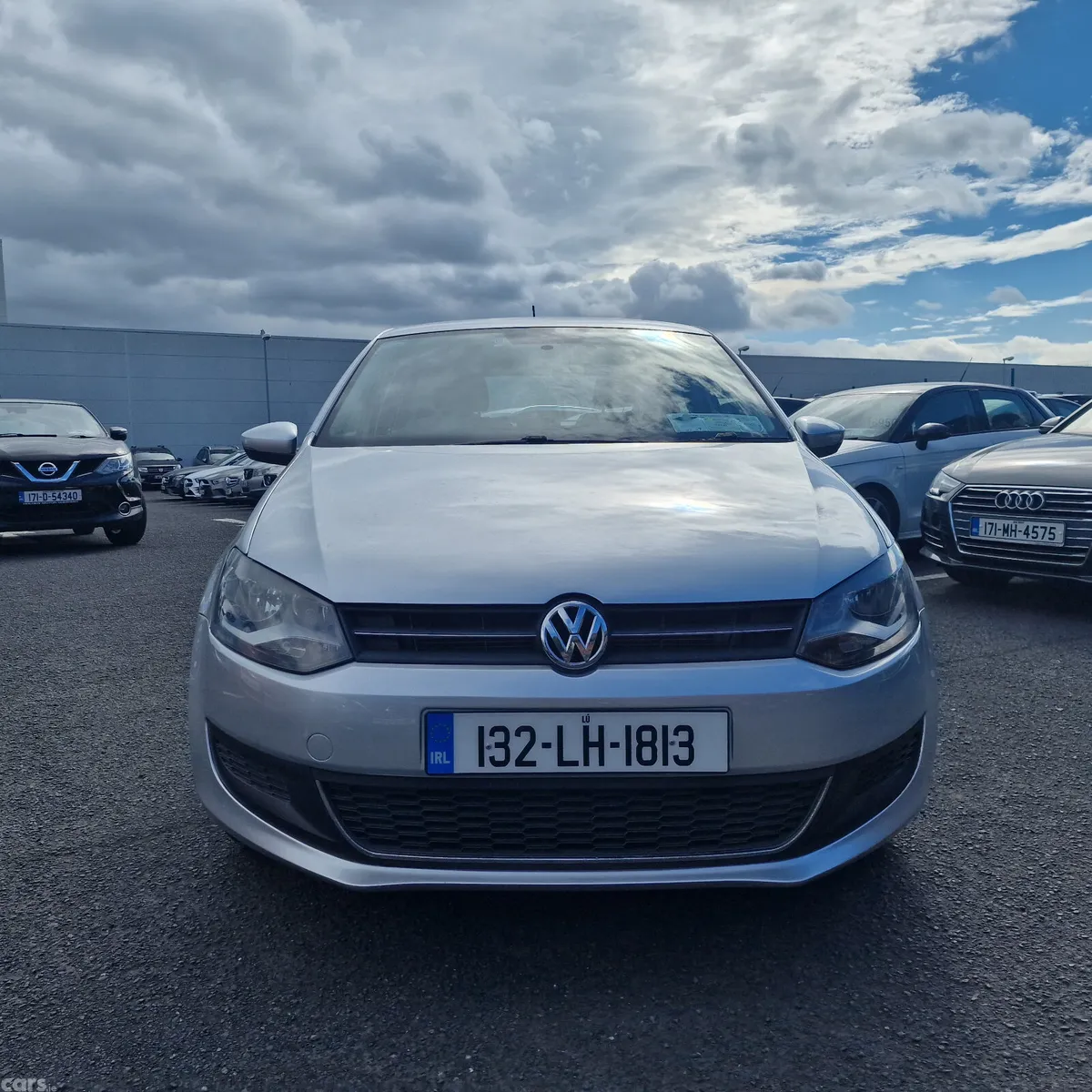 Volkswagen Polo Hatchback, Petrol, 2013, Silver