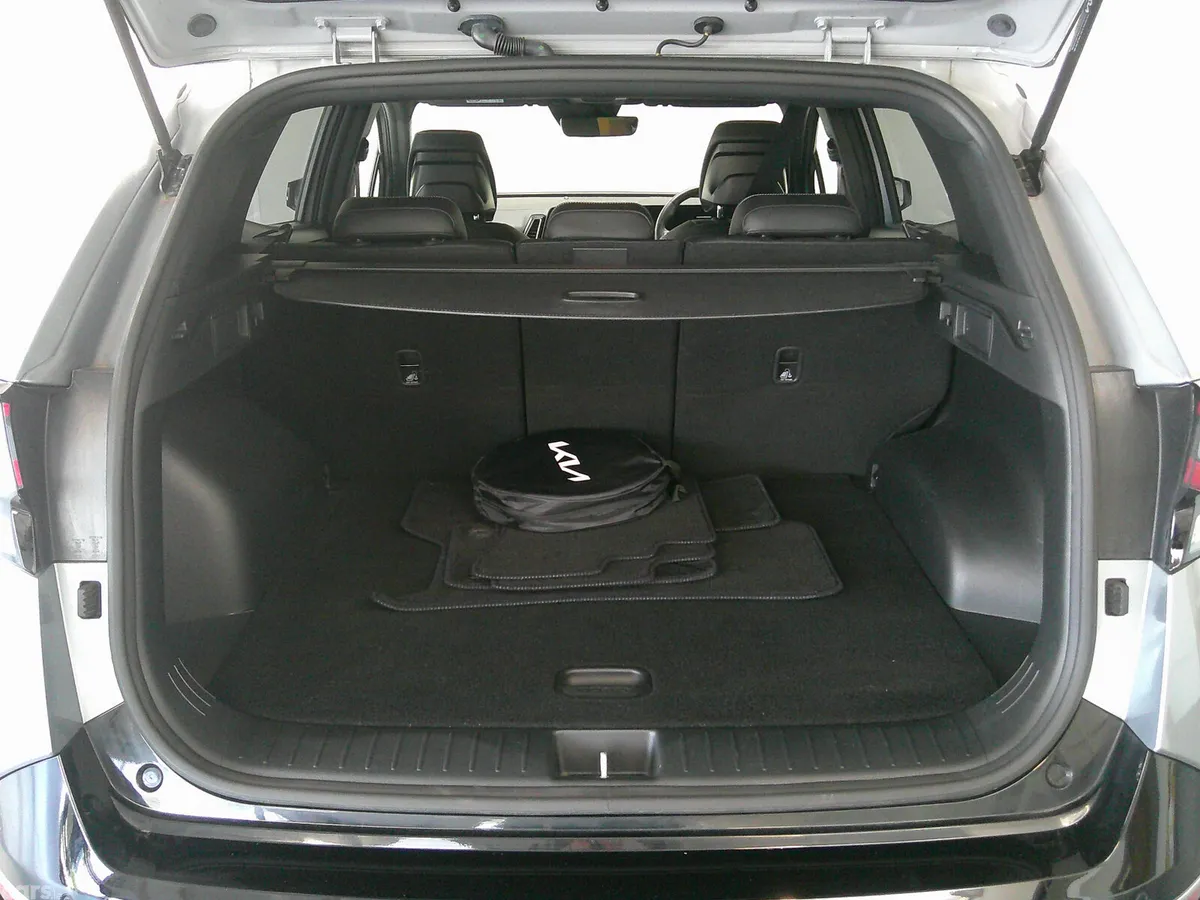 Kia Sportage SUV, Petrol Plug-in Hybrid, 2023, Silver