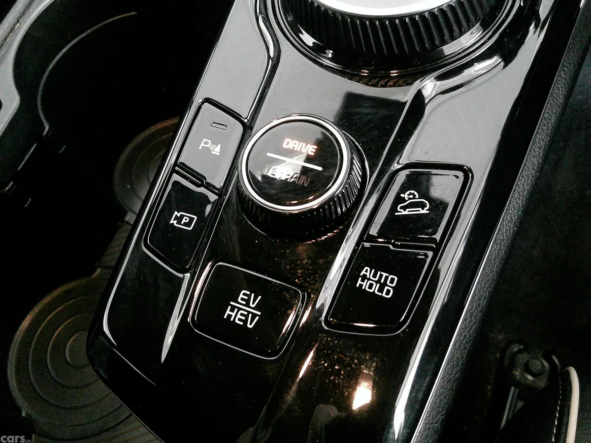 Kia Sportage SUV, Petrol Plug-in Hybrid, 2023, Silver