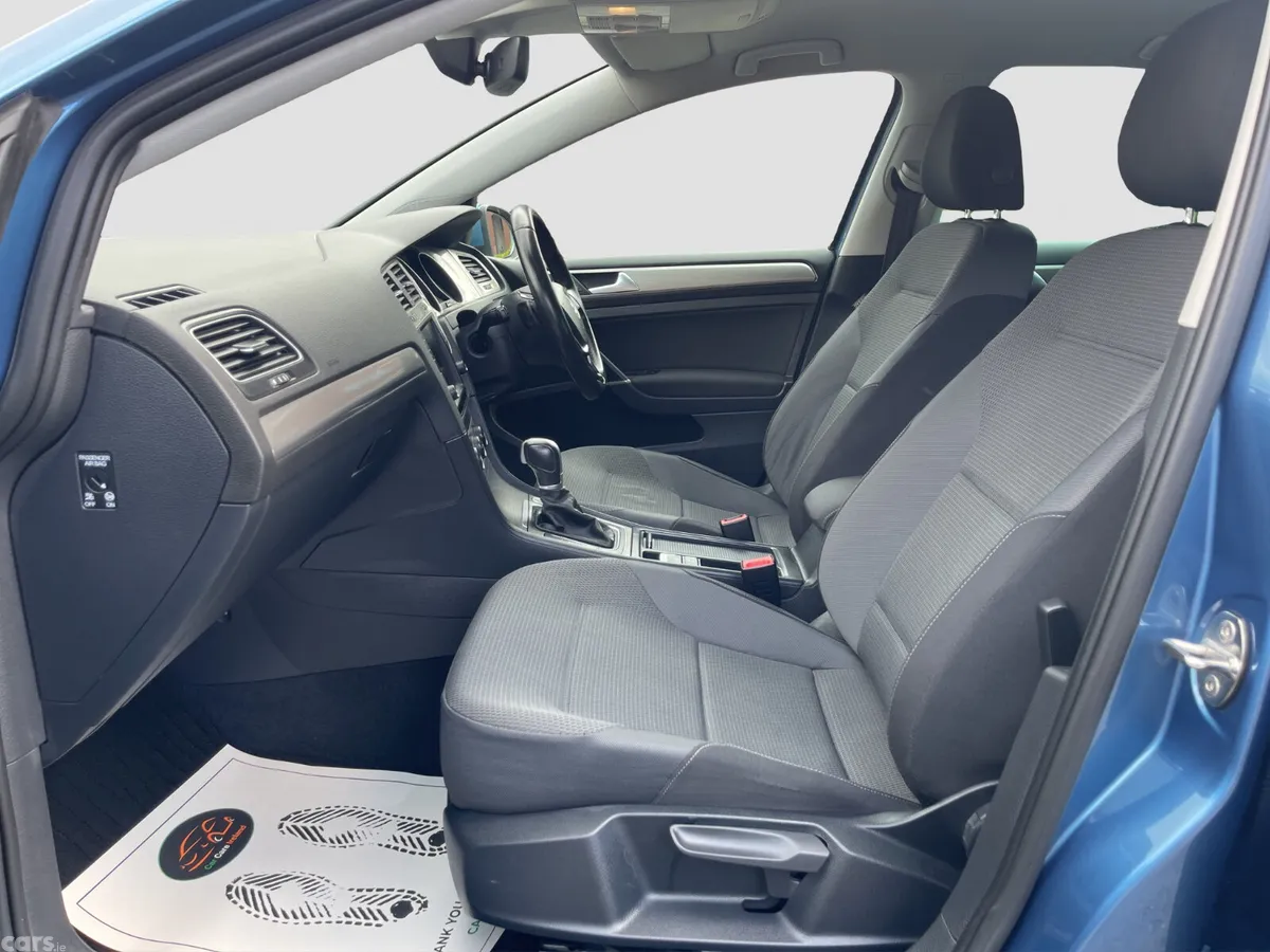Volkswagen Golf Hatchback, Petrol, 2017, Blue