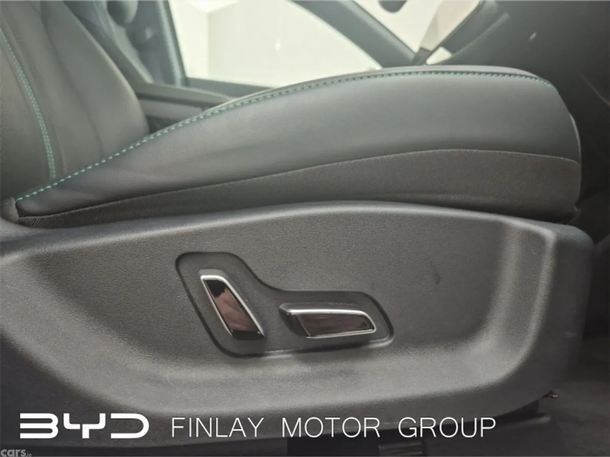 BYD SEAL U SUV, Petrol Plug-in Hybrid, 2026, White