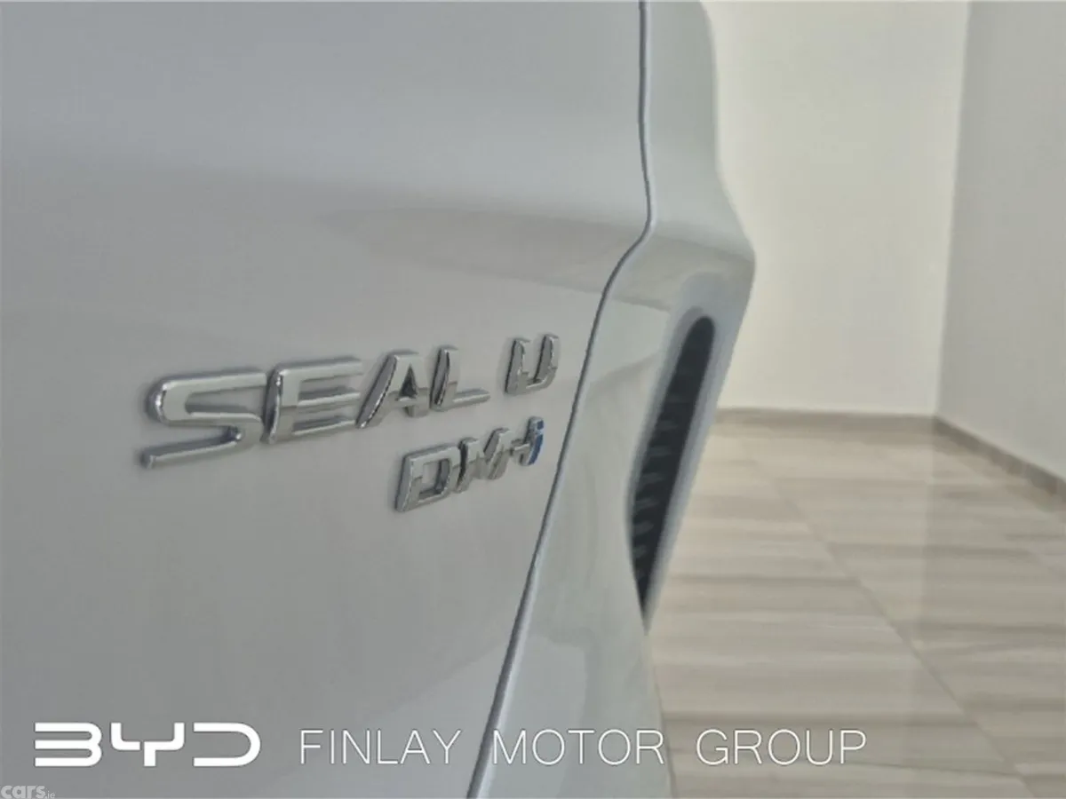 BYD SEAL U SUV, Petrol Plug-in Hybrid, 2026, White