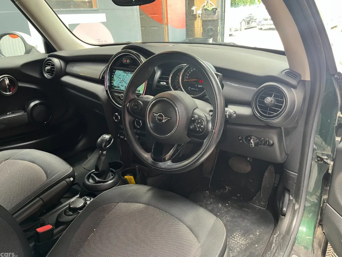 Mini Cooper Hatchback, Diesel, 2019, Green