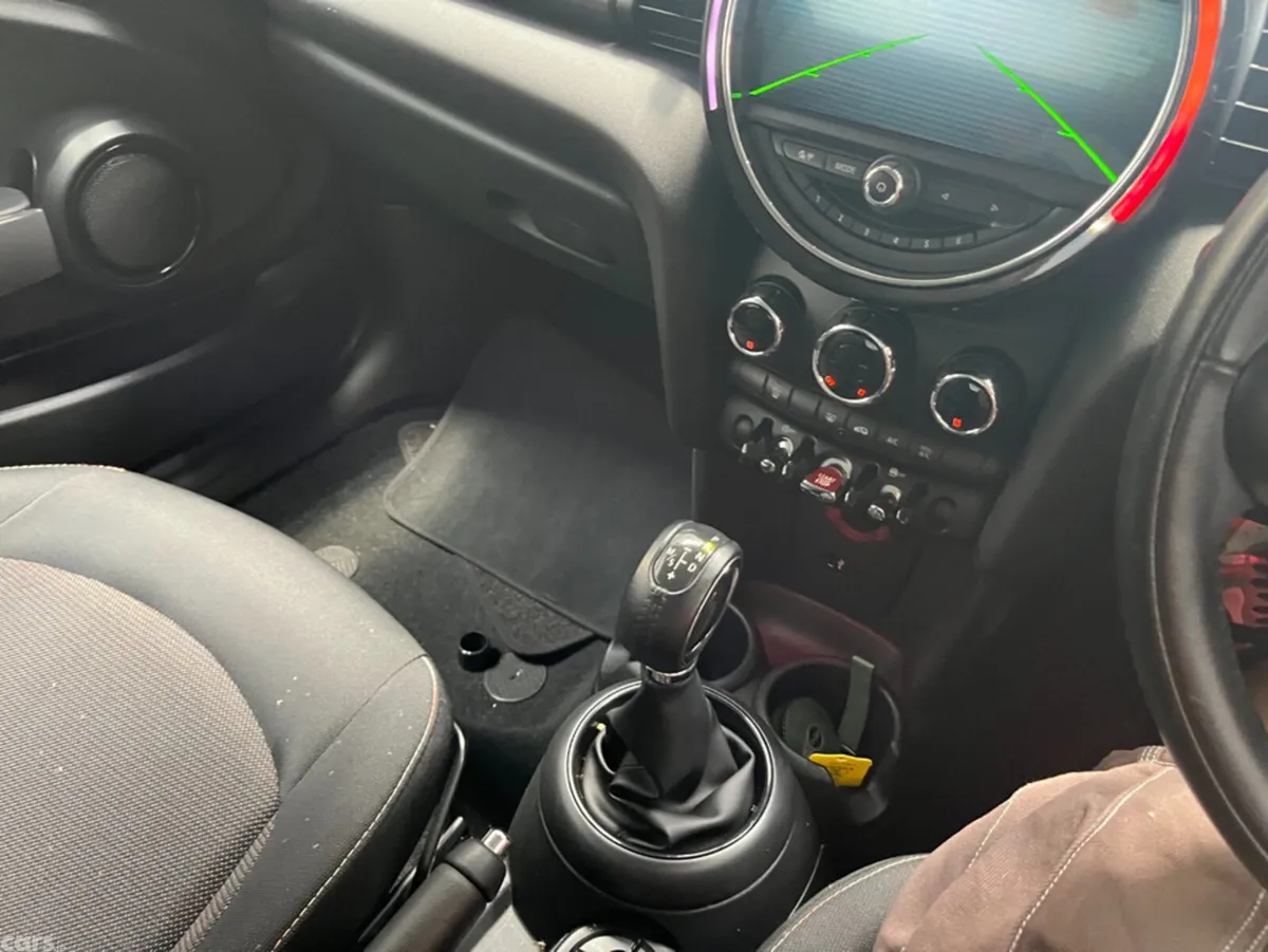 Mini Cooper Hatchback, Diesel, 2019, Green