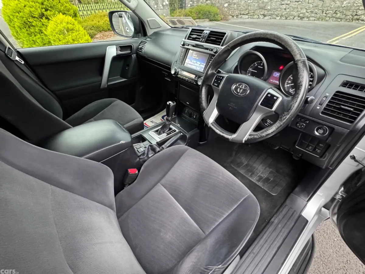 Toyota Land Cruiser SUV, Diesel, 2016, Silver