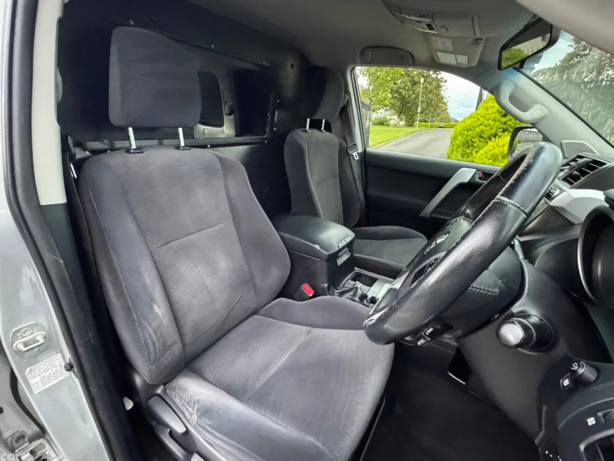 Toyota Land Cruiser SUV, Diesel, 2016, Silver