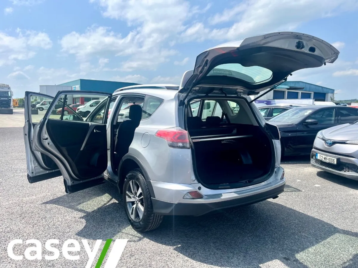 Toyota RAV4 MPV, Diesel, 2017, Grey