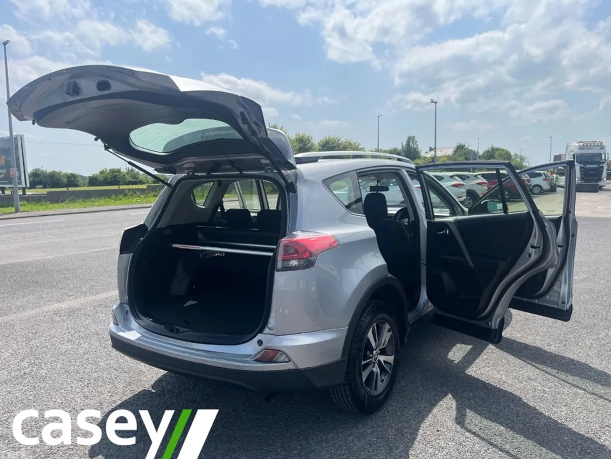 Toyota RAV4 MPV, Diesel, 2017, Grey