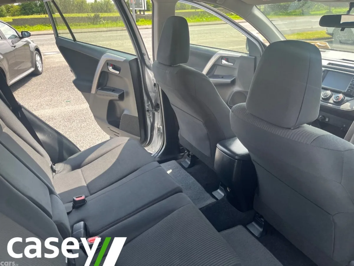 Toyota RAV4 MPV, Diesel, 2017, Grey