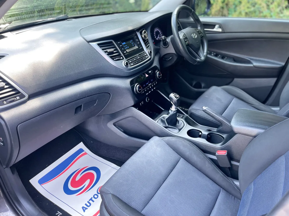 Hyundai Tucson SUV, Diesel, 2016, Bronze