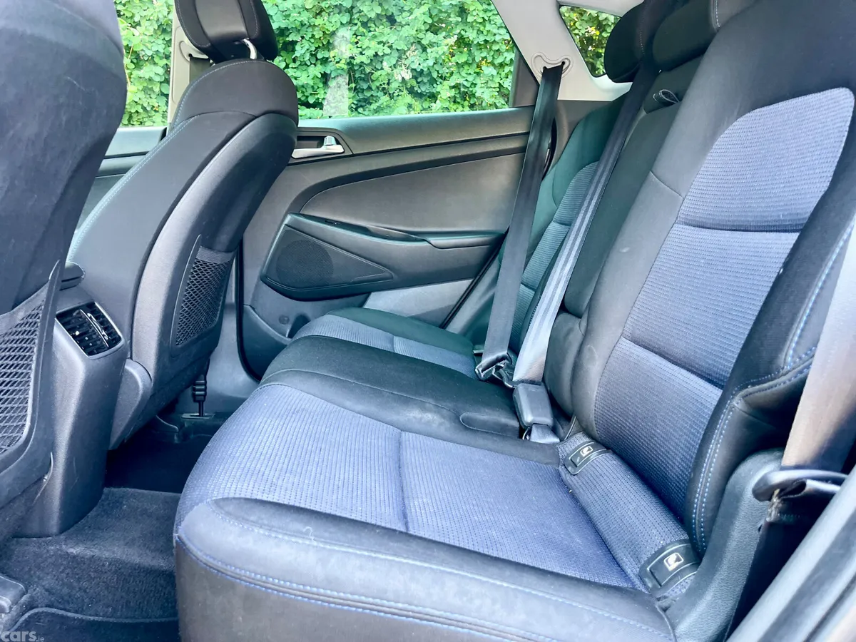 Hyundai Tucson SUV, Diesel, 2016, Bronze