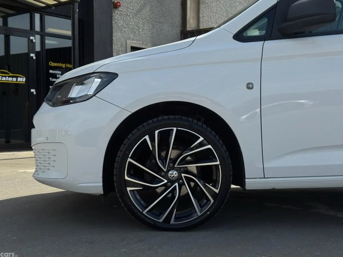 Volkswagen Caddy Van, Diesel, 2023, White