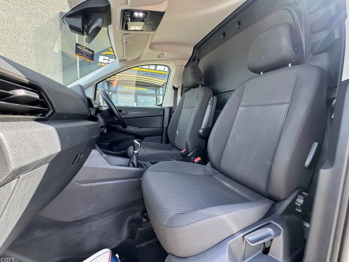Volkswagen Caddy Van, Diesel, 2023, White