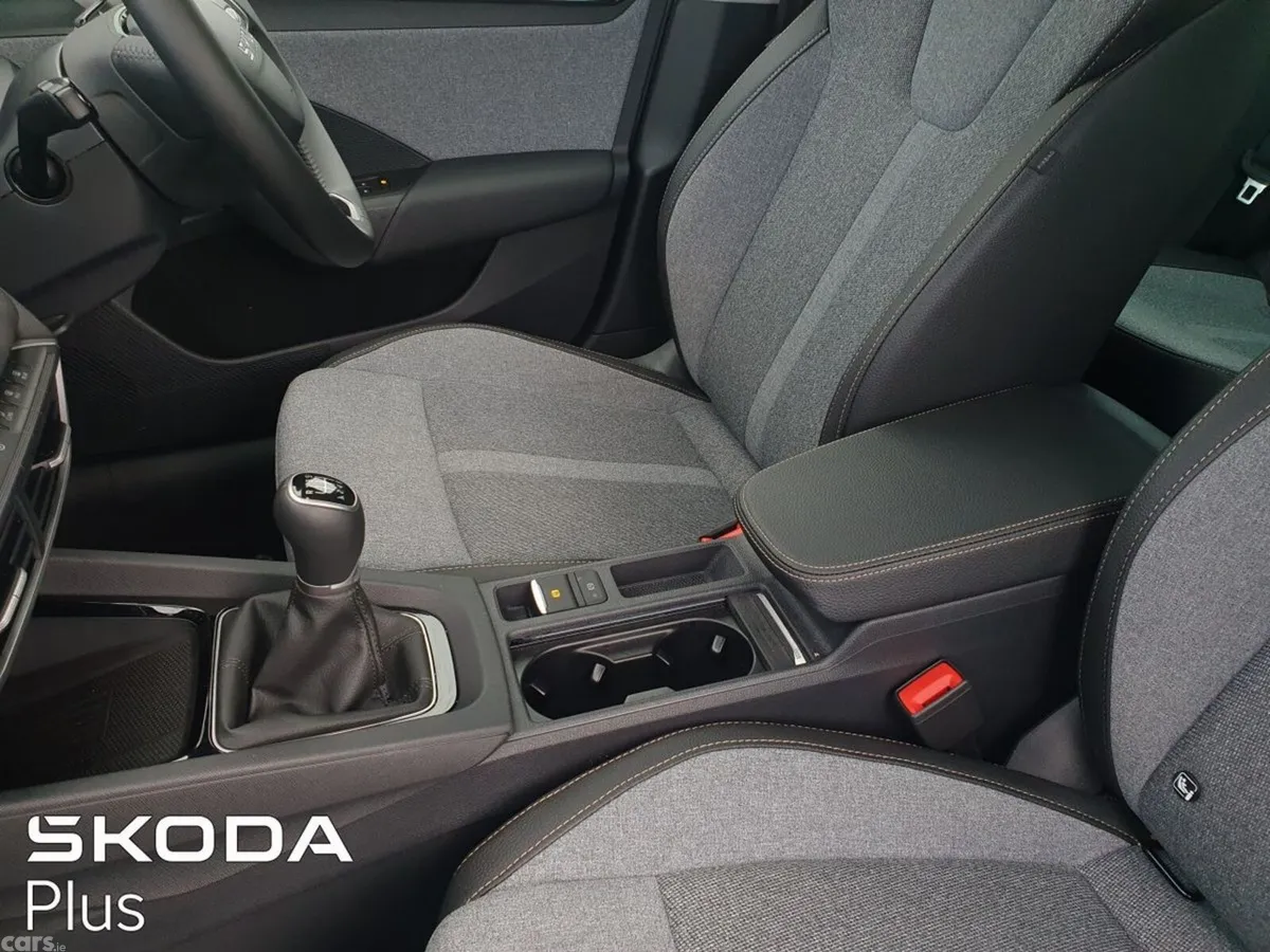 Skoda Octavia Estate, Diesel, 2025, White