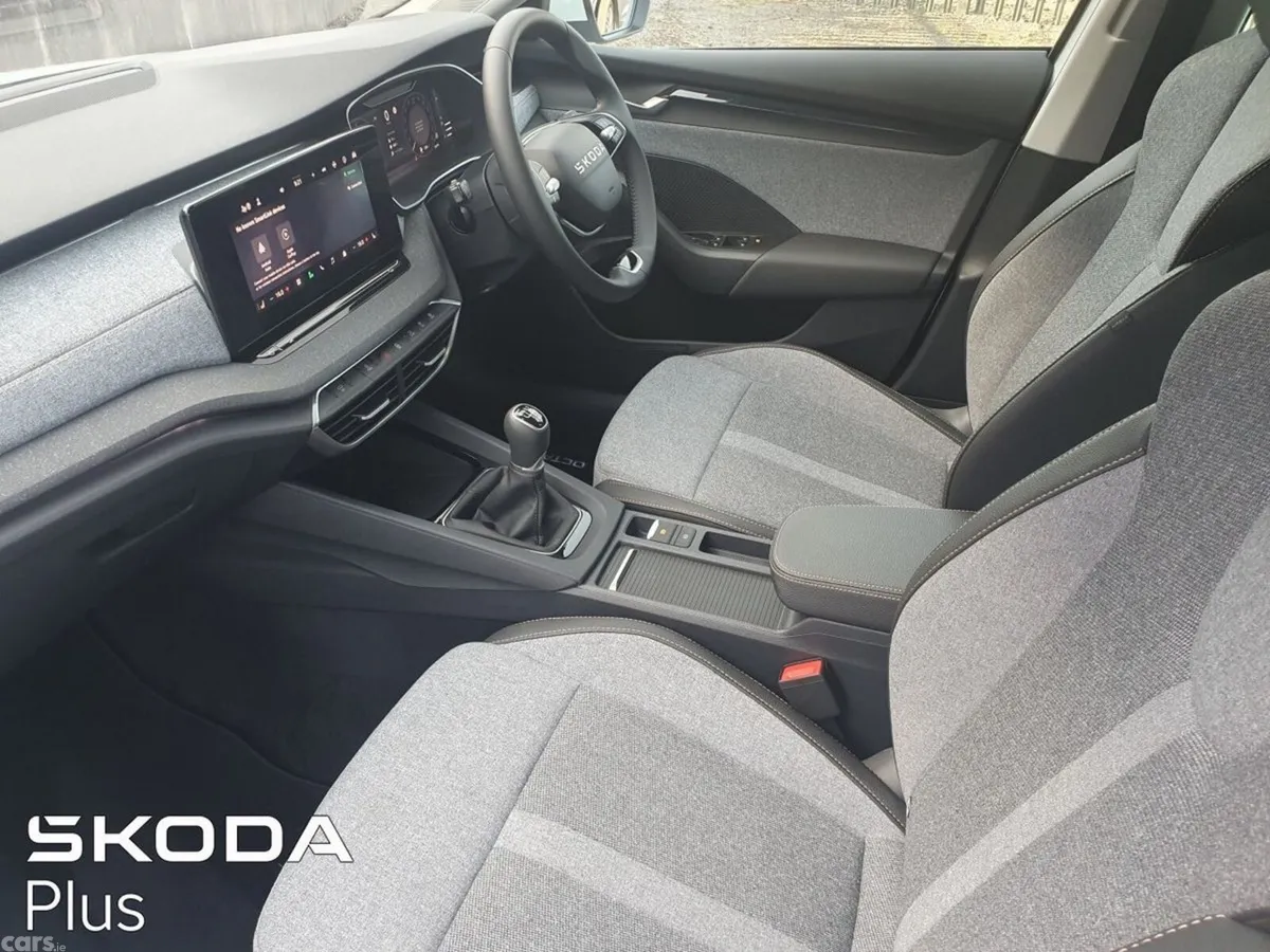 Skoda Octavia Estate, Diesel, 2025, White