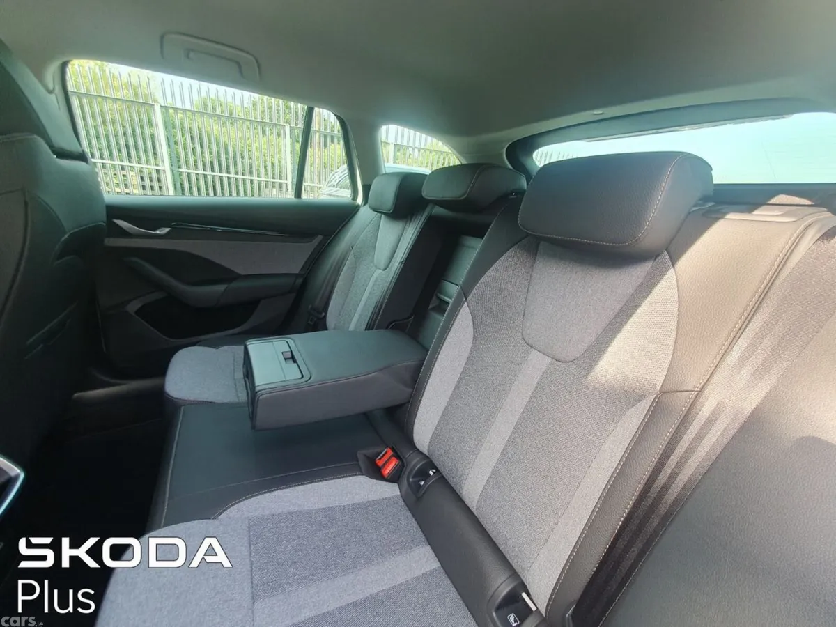 Skoda Octavia Estate, Diesel, 2025, White