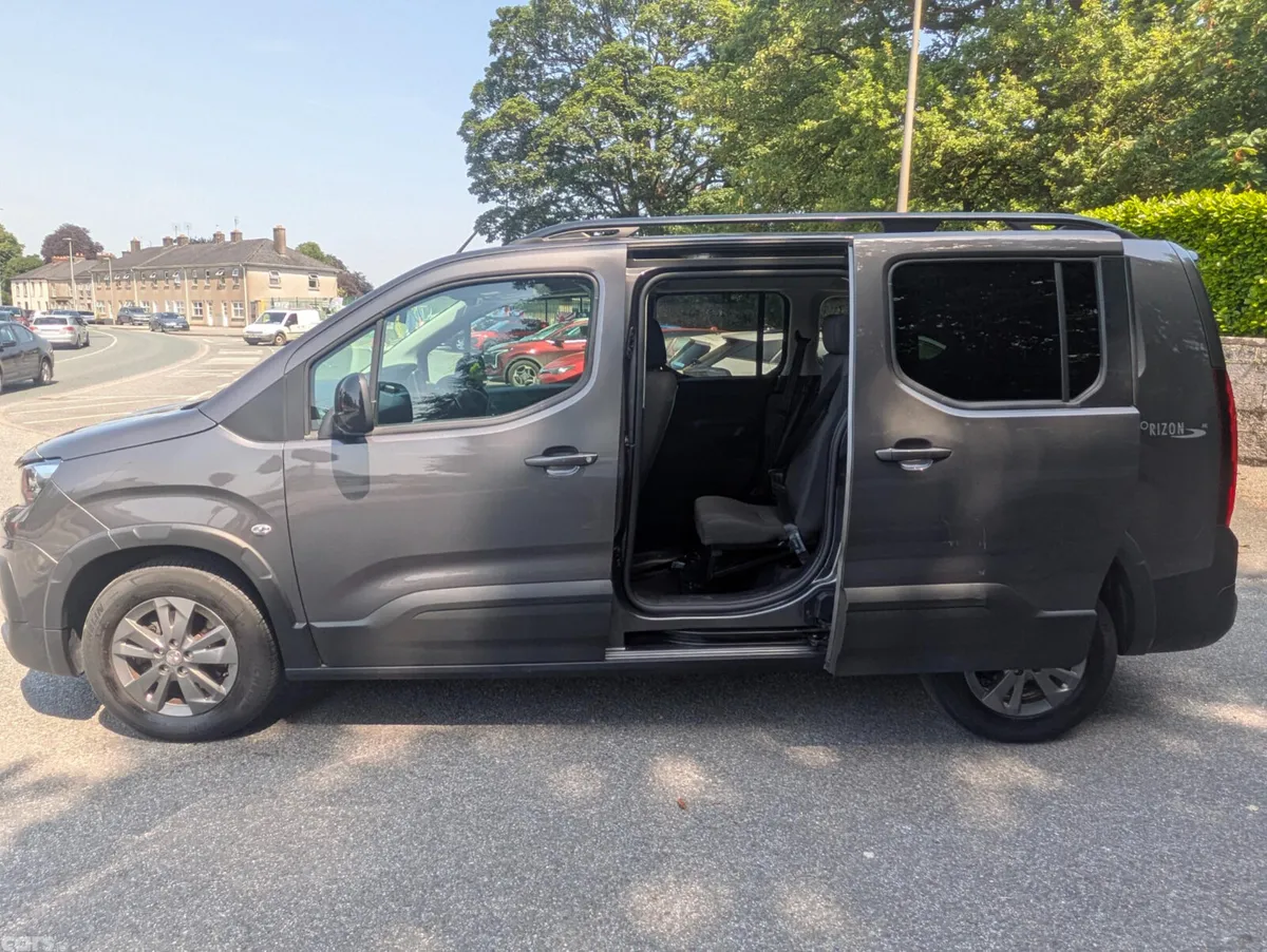 Peugeot Rifter MPV, Diesel, 2023, Grey