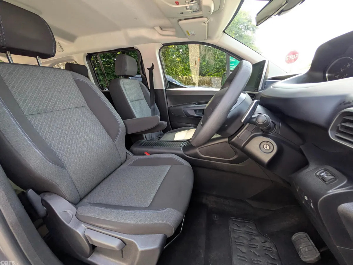 Peugeot Rifter MPV, Diesel, 2023, Grey