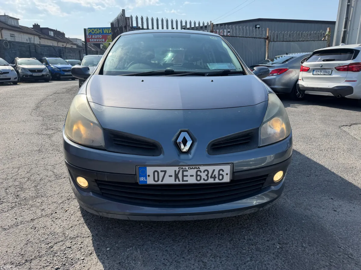 Renault Clio Hatchback, Petrol, 2007, Silver
