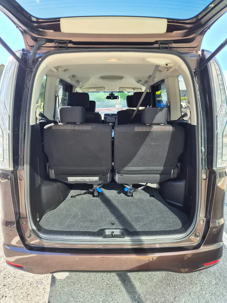 Nissan Serena MPV, Petrol Hybrid, 2015, Brown