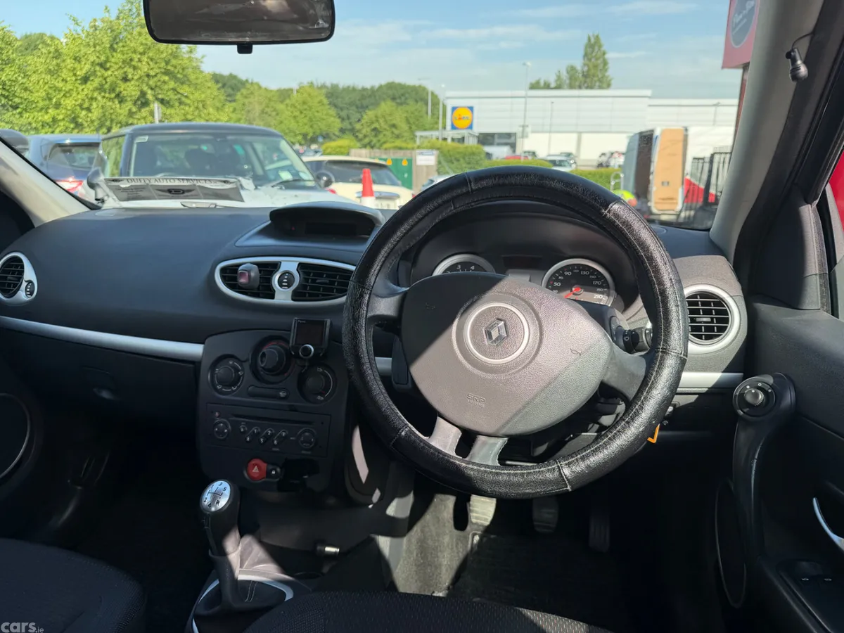Renault Clio Hatchback, Petrol, 2007, Silver