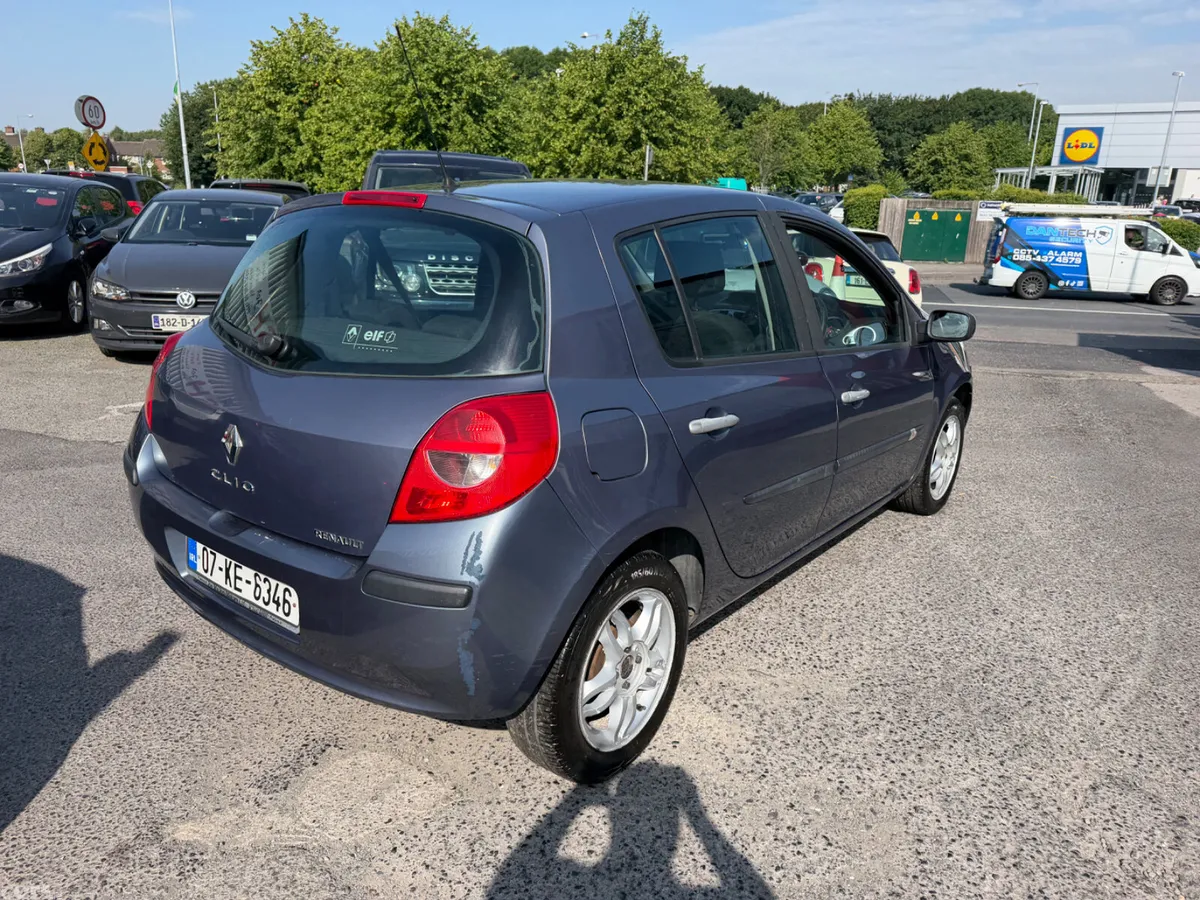 Renault Clio Hatchback, Petrol, 2007, Silver