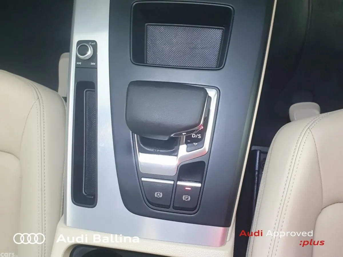 Audi Q5 SUV, Diesel, 2023, Blue