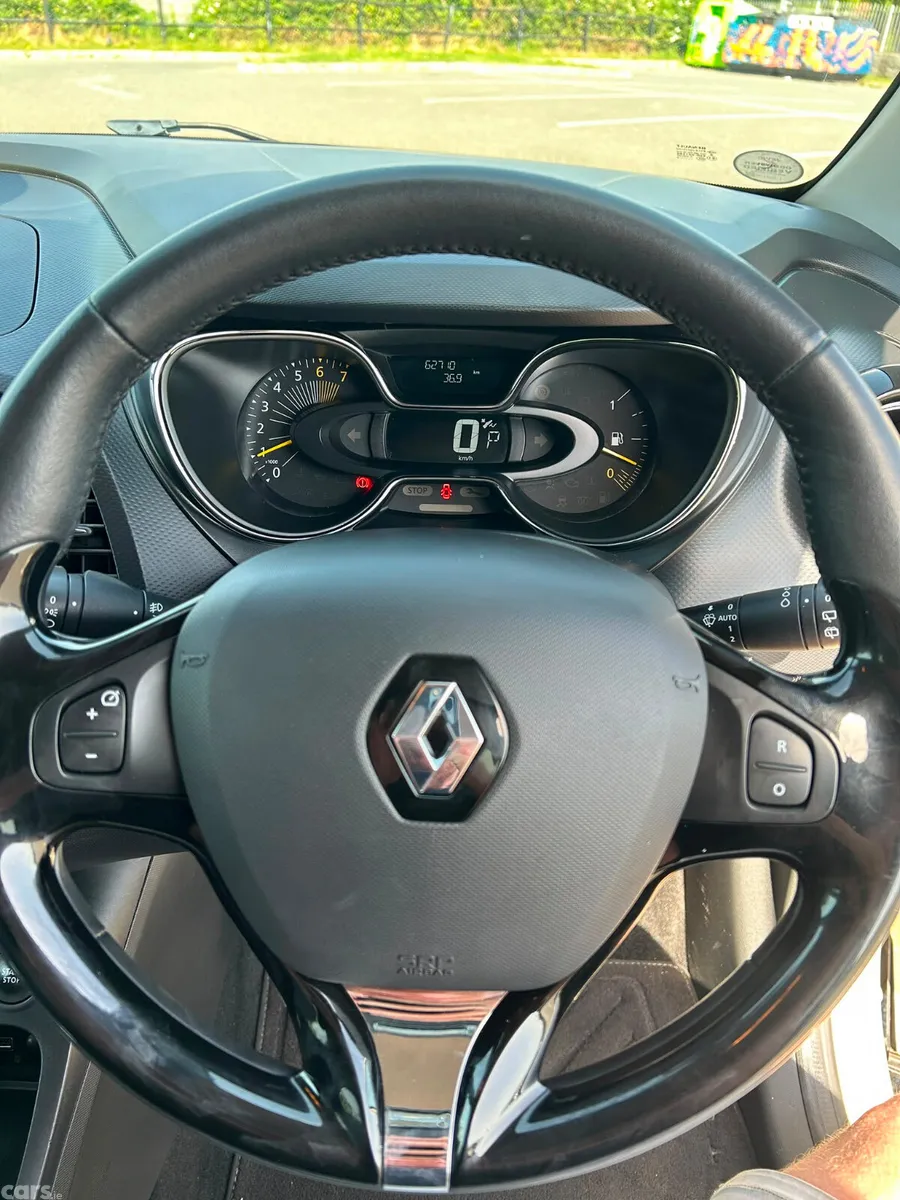 Renault Captur Hatchback, Petrol, 2016, Beige