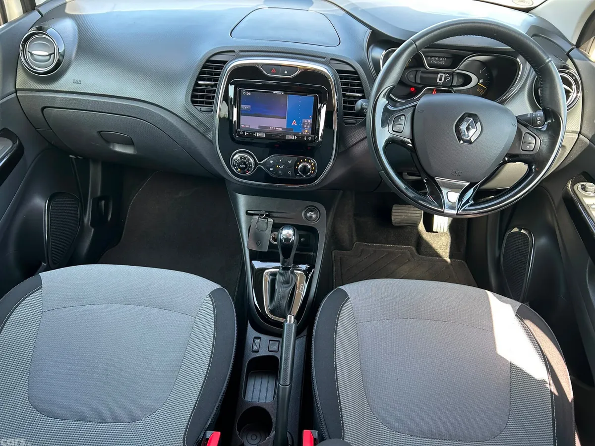 Renault Captur Hatchback, Petrol, 2016, Beige
