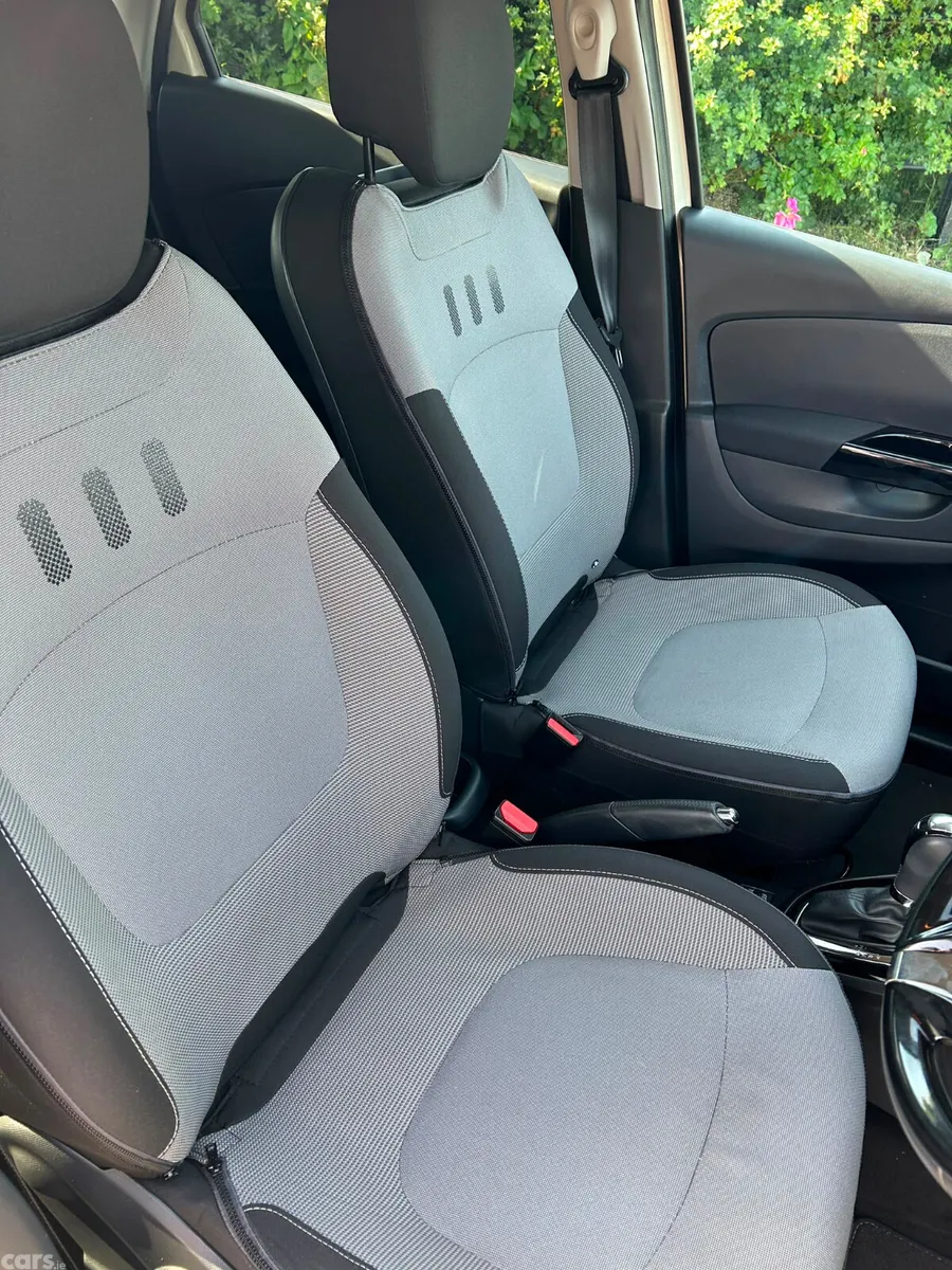 Renault Captur Hatchback, Petrol, 2016, Beige