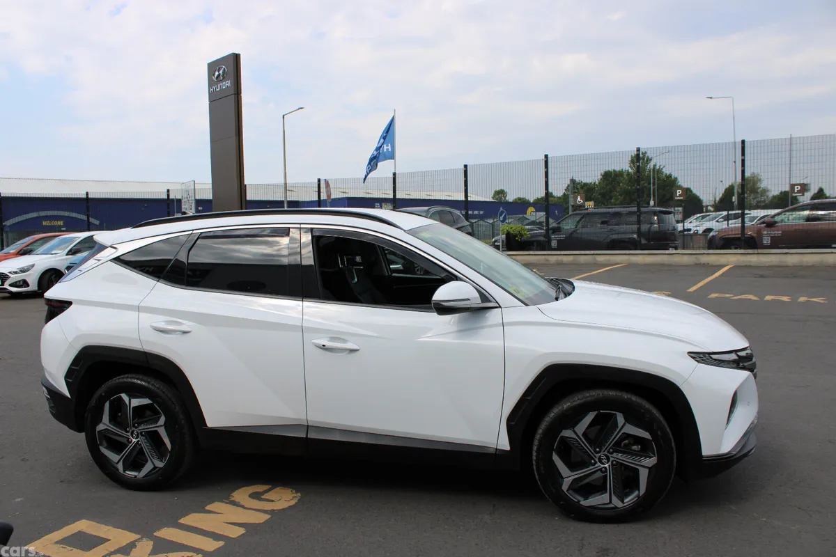 Hyundai Tucson SUV, Petrol Hybrid, 2022, White