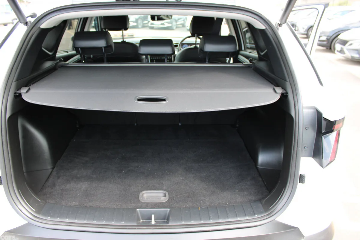 Hyundai Tucson SUV, Petrol Hybrid, 2022, White