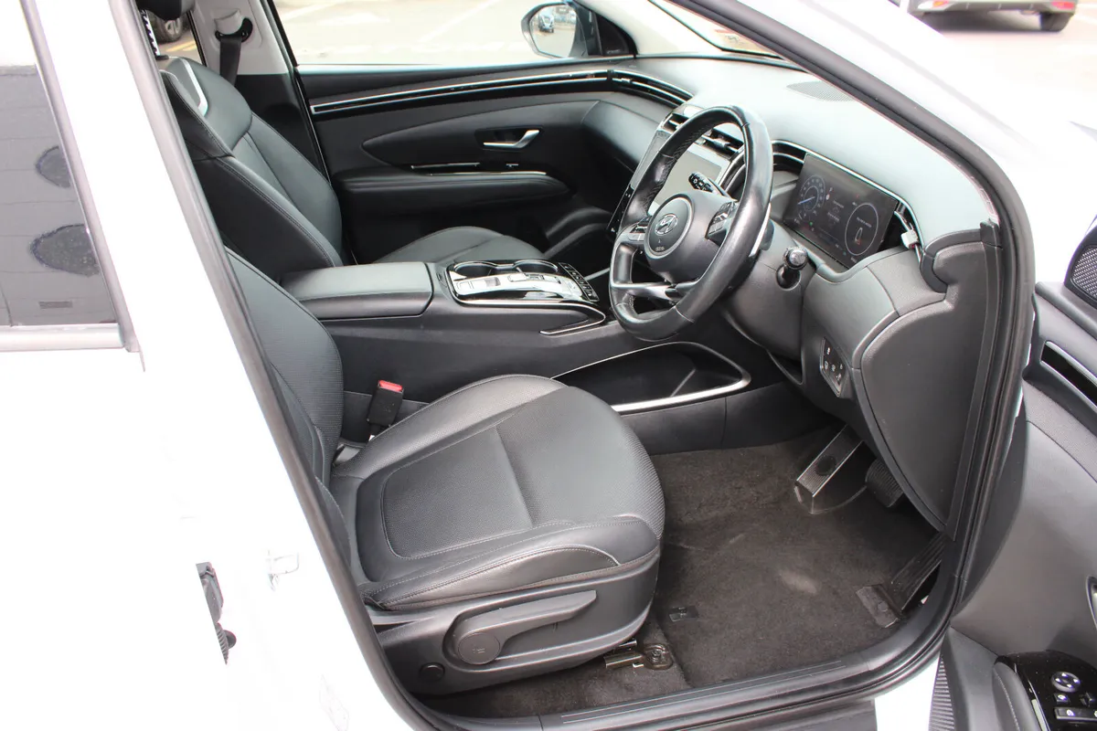 Hyundai Tucson SUV, Petrol Hybrid, 2022, White