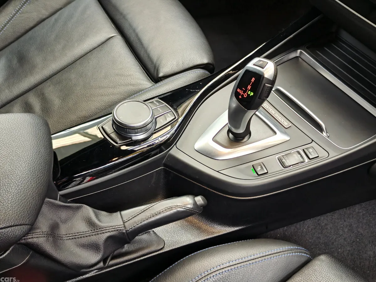 BMW 1-Series Hatchback, Petrol, 2019, Blue