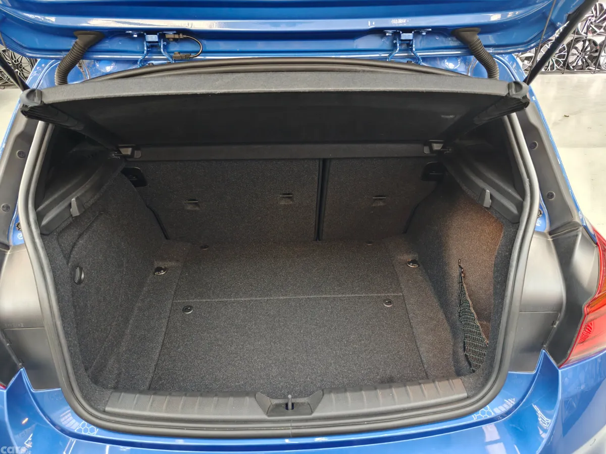 BMW 1-Series Hatchback, Petrol, 2019, Blue