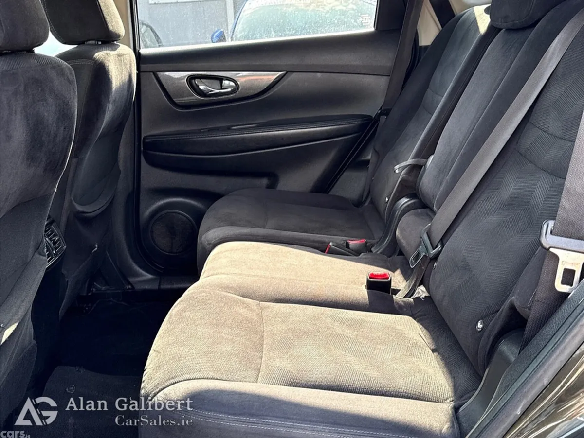 Nissan X-Trail Estate, Diesel, 2017, Green