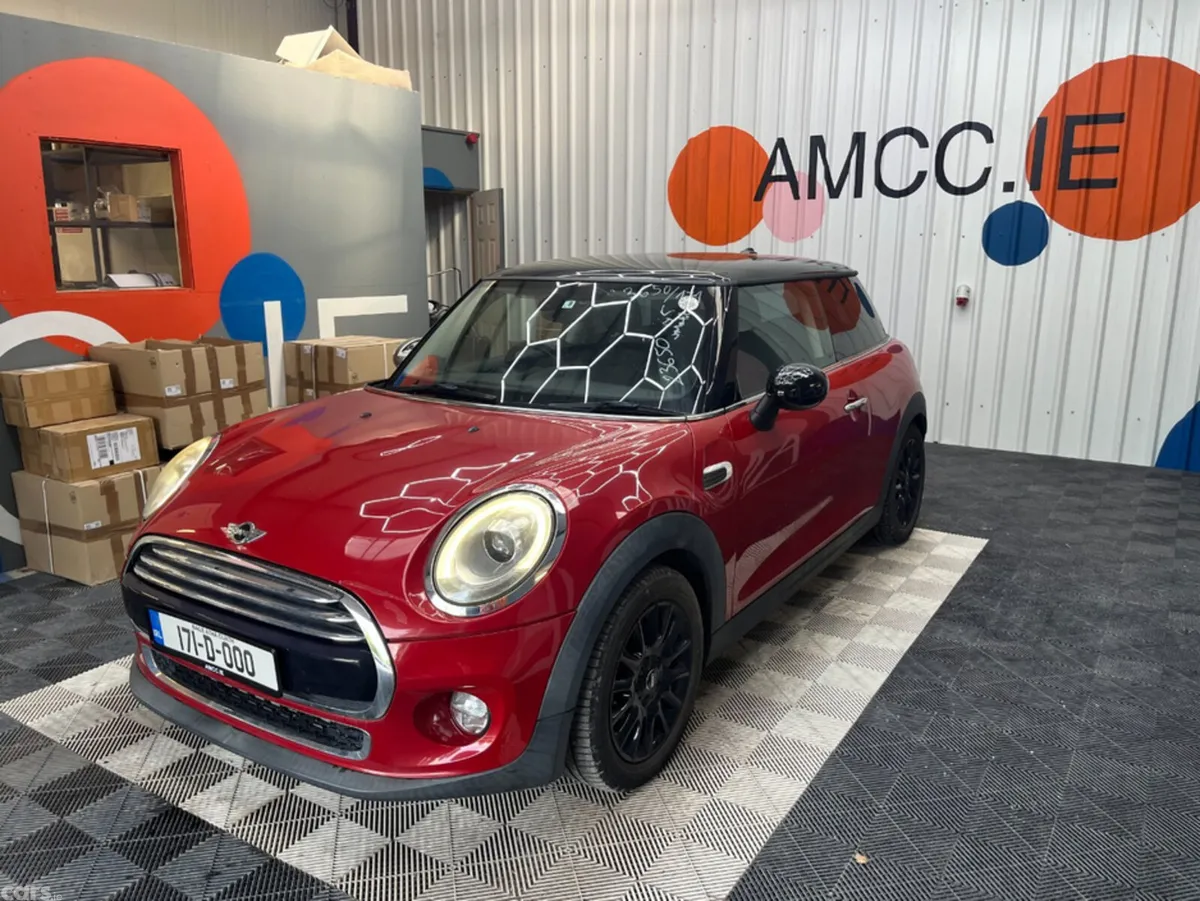 Mini Cooper Hatchback, Diesel, 2017, Red